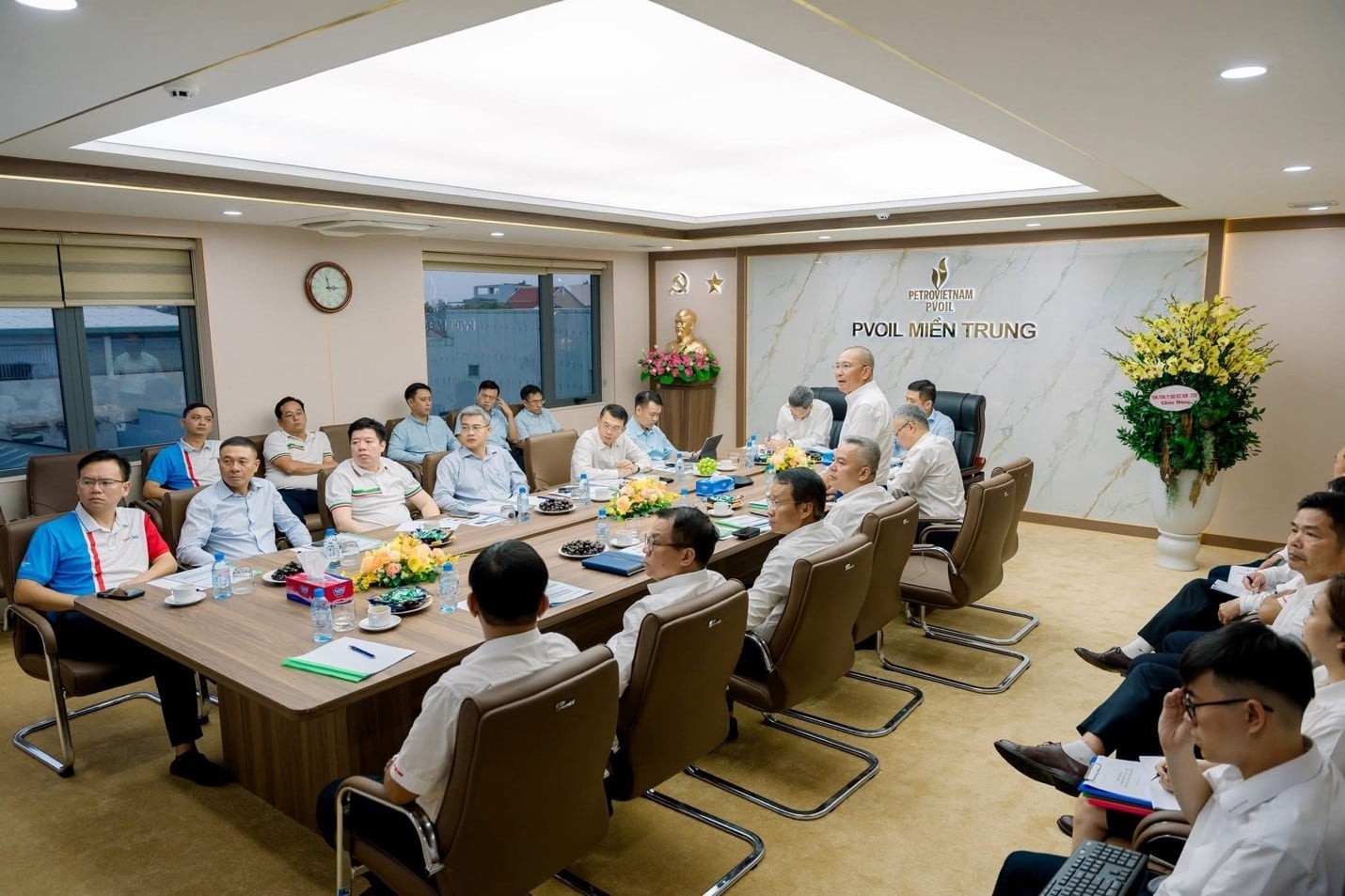 Toàn cảnh buổi làm việc. 