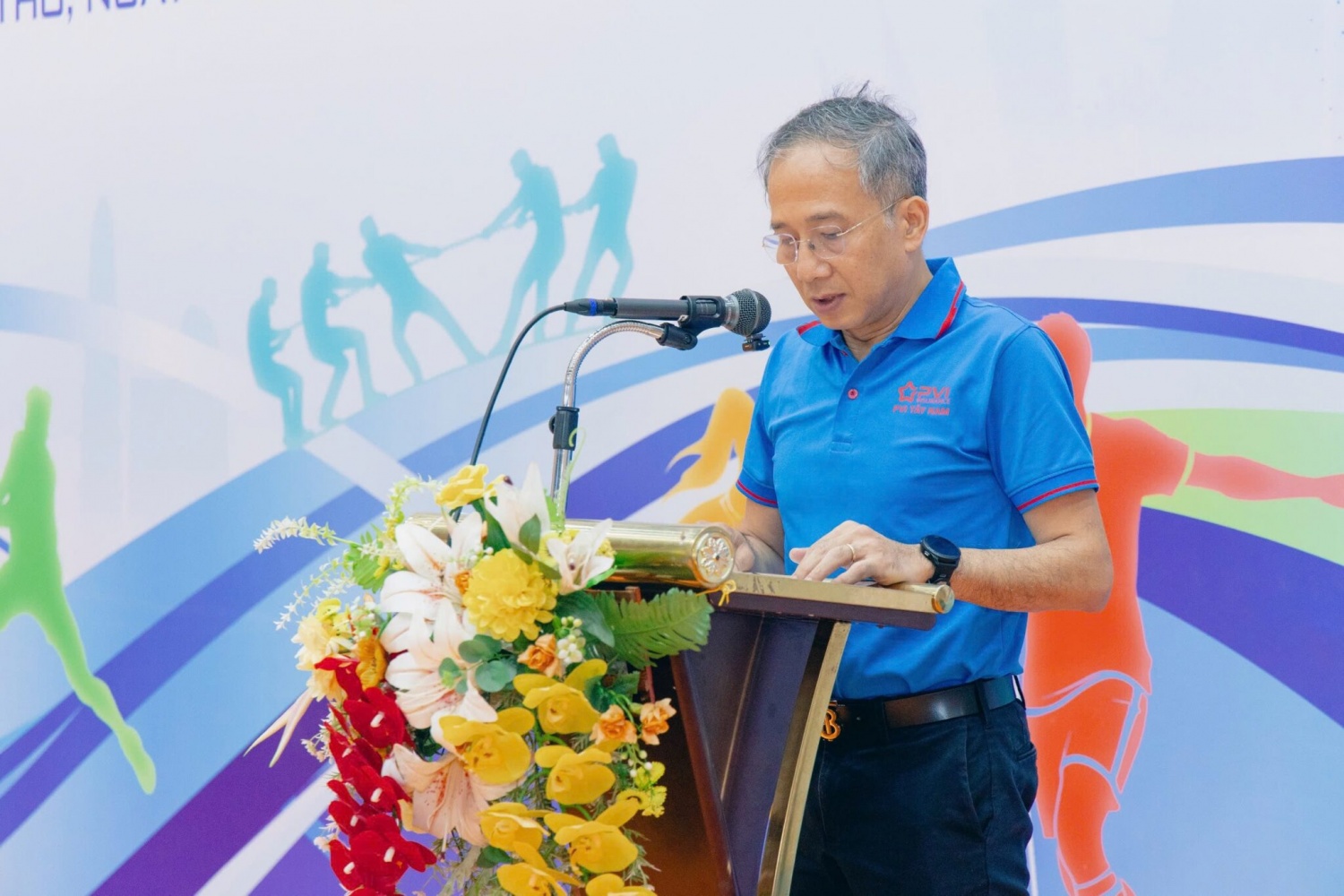 Ông Dương Thanh Danh Francois – Phó Chủ tịch Thường trực HĐQT PVI, Chủ tịch HĐTV Bảo hiểm PVI phát biểu khai mạc Ông Dương Thanh Danh Francois – Phó Chủ tịch Thường trực HĐQT PVI, Chủ tịch HĐTV Bảo hiểm PVI phát biểu khai mạc