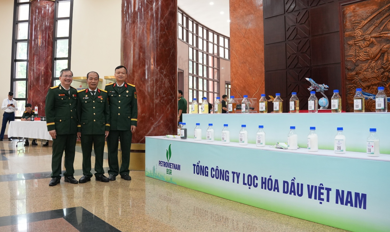 Dấu ấn Petrovietnam trong không gian trưng bày tại Đại hội đại biểu Hội CCB Việt Nam lần thứ VIII Dấu ấn Petrovietnam trong không gian trưng bày tại Đại hội đại biểu Hội CCB Việt Nam lần thứ VIII