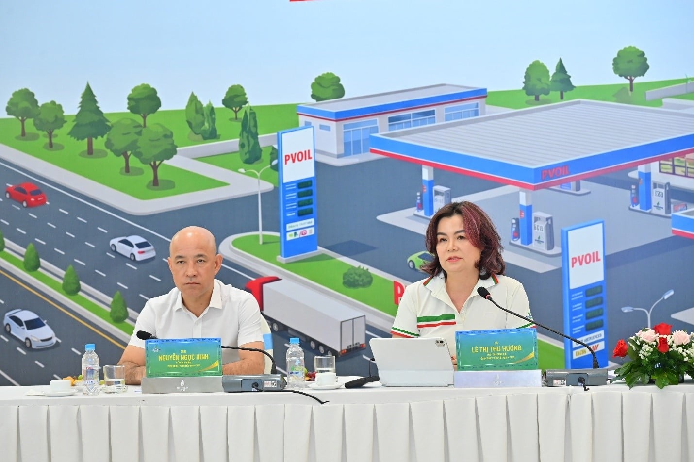 Bà Lê Thị Thu Hương phát biểu tại Tọa đàm