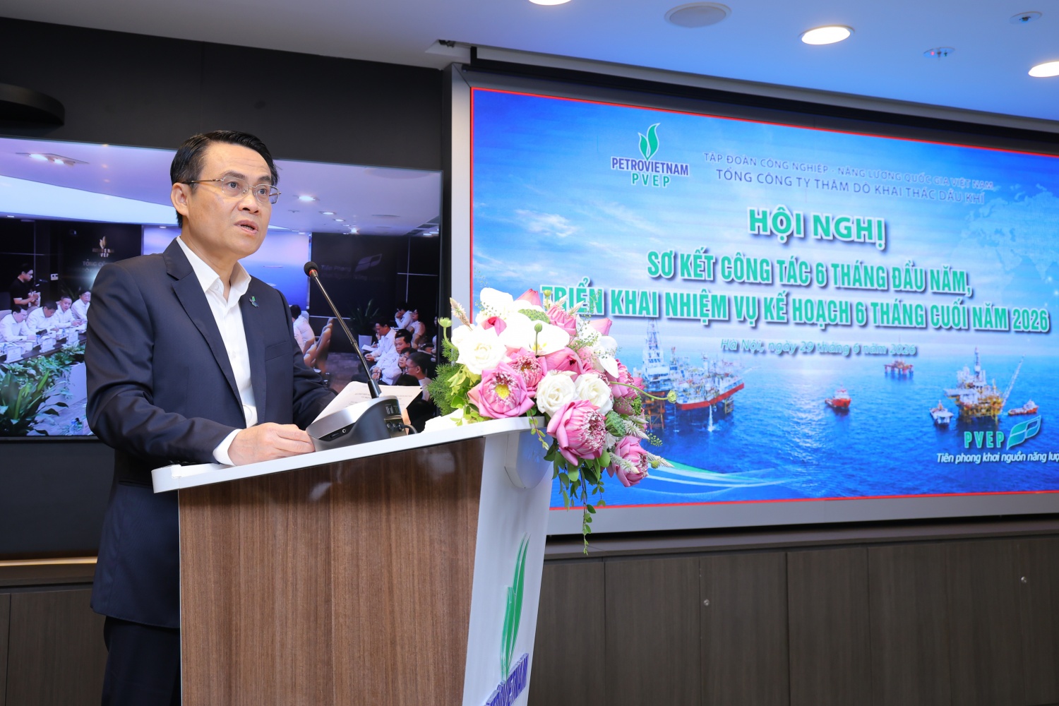 PVEP kiên định mục tiêu tăng trưởng, nâng cao hiệu quả thăm dò khai thác dầu khí PVEP kiên định mục tiêu tăng trưởng, nâng cao hiệu quả thăm dò khai thác dầu khí