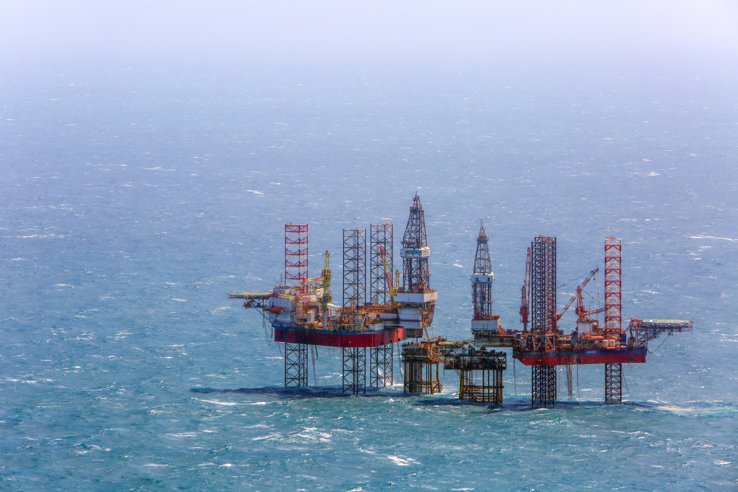 Tam Đảo 05 là một trong những giàn khoan tự nâng hiện đại của Vietsovpetro với trọng lượng khoảng 18.000 tấn, chiều dài thân giàn 167 m và khả năng hoạt động tại vùng biển sâu tới 120 m. Sau khi hoàn thành đại tu tại dock sửa chữa của PVSM, giàn khoan sẽ tiếp tục vươn khơi với hành trình đến mỏ Bạch Hổ để tiếp tục hoạt động thăm dò, khai thác. Tam Đảo 05 là một trong những giàn khoan tự nâng hiện đại của Vietsovpetro với trọng lượng khoảng 18.000 tấn, chiều dài thân giàn 167 m và khả năng hoạt động tại vùng biển sâu tới 120 m. Sau khi hoàn thành đại tu tại dock sửa chữa của PVSM, giàn khoan sẽ