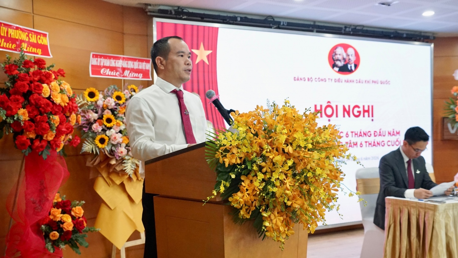 Đảng ủy PQPOC lãnh đạo thực hiện hiệu quả nhiệm vụ chính trị 6 tháng đầu năm 2026 Đảng ủy PQPOC lãnh đạo thực hiện hiệu quả nhiệm vụ chính trị 6 tháng đầu năm 2026