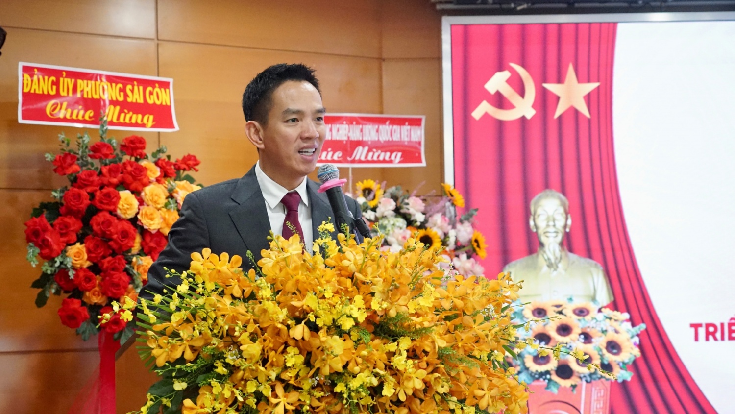 Đảng ủy PQPOC lãnh đạo thực hiện hiệu quả nhiệm vụ chính trị 6 tháng đầu năm 2026 Đảng ủy PQPOC lãnh đạo thực hiện hiệu quả nhiệm vụ chính trị 6 tháng đầu năm 2026