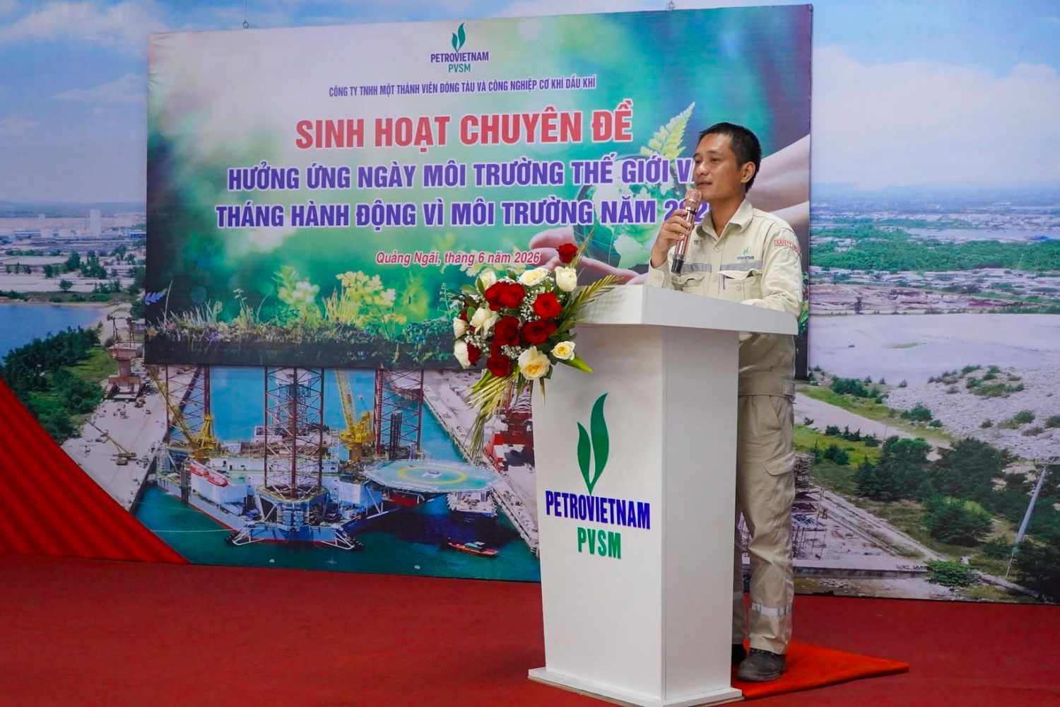 Hưởng ứng hoạt động vì môi trường, PVSM tổ chức sinh hoạt chuyên đề và ra quân vệ sinh nhà máy