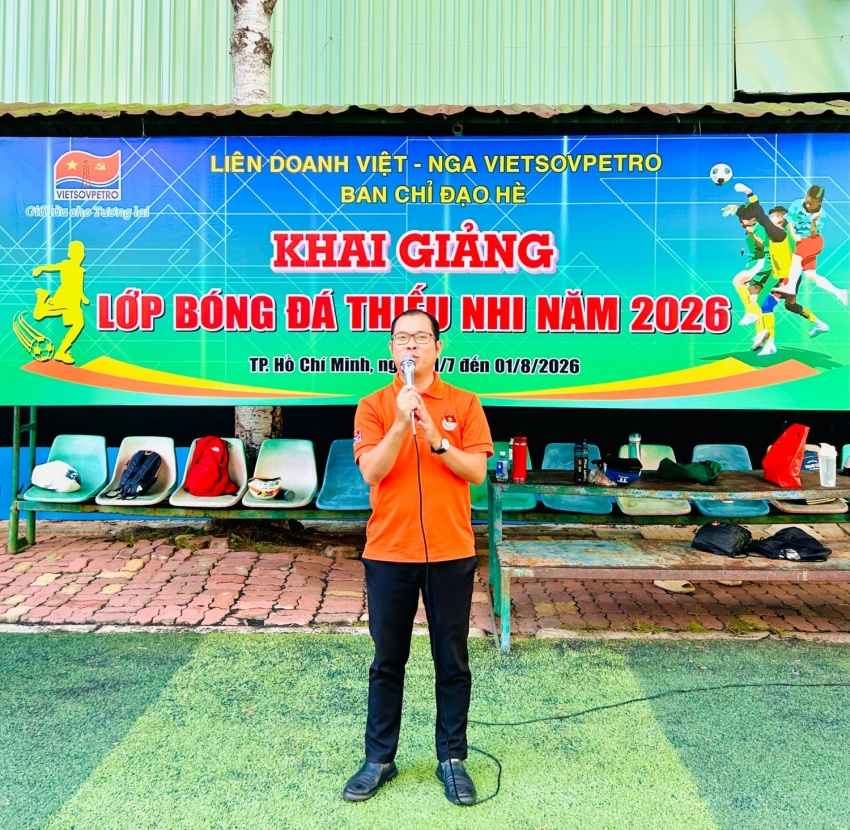 Vietsovpetro tổ chức khai giảng Lớp Bóng đá cơ bản hè năm 2026 cho con em CBCNV Vietsovpetro khai giảng lớp Bóng đá cơ bản hè 2026 cho con em CBCNV