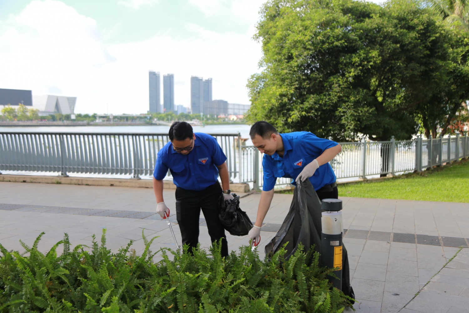 PQPOC chung tay gìn giữ màu xanh tại thành phố mang tên Bác