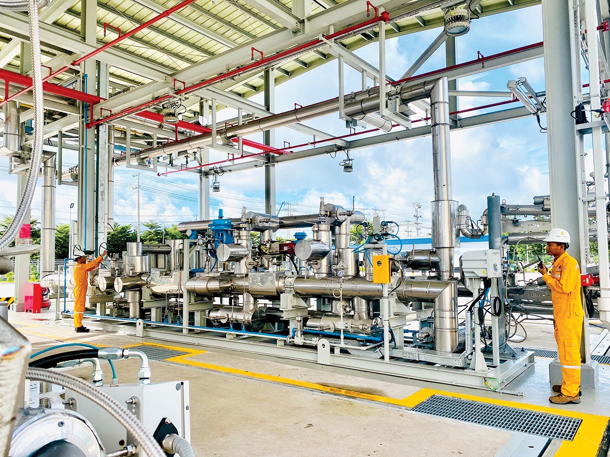 TS Nguyễn Đức Kiên: Cần mở đường cho không gian phát triển năng lượng biển TS Nguyễn Đức Kiên: Cần mở đường cho không gian phát triển năng lượng biển