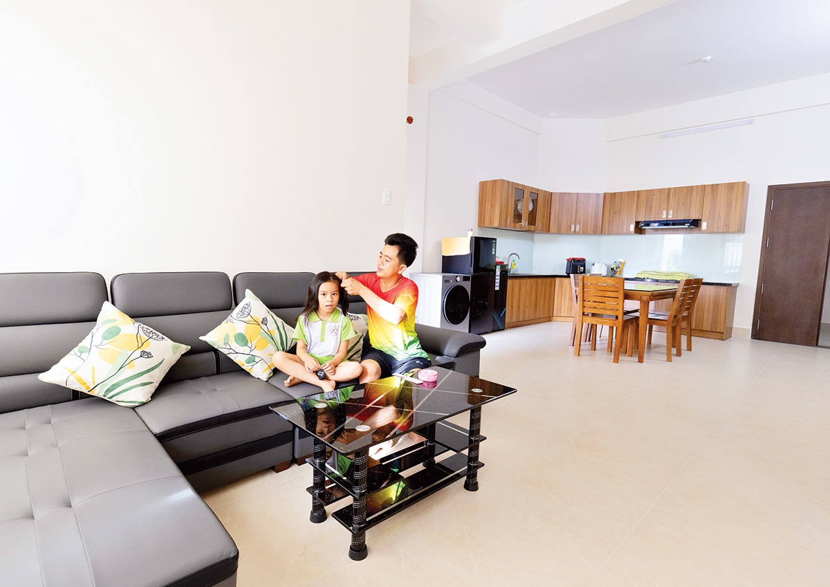 Mái nhà chung giữa vùng cực Nam Mái nhà chung giữa vùng cực Nam