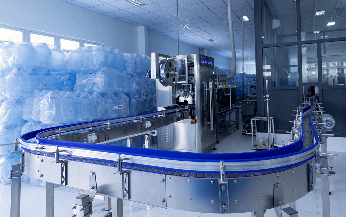 Mái nhà chung giữa vùng cực Nam Mái nhà chung giữa vùng cực Nam