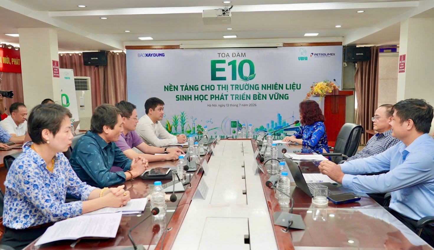 Xăng E10 được kiểm soát chất lượng nghiêm ngặt từ hơn 20 chỉ tiêu kỹ thuật