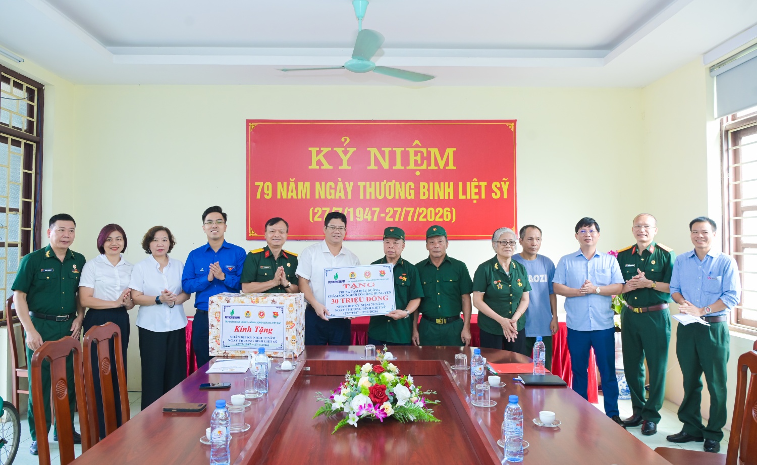 Petrovietnam thăm và tặng quà các thương, bệnh binh tại Hưng Yên, Ninh Bình Petrovietnam thăm và tặng quà các thương, bệnh binh tại Hưng Yên, Ninh Bình