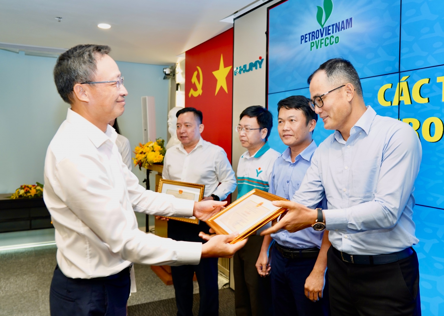 PVFCCo - Phú Mỹ giữ đà tăng trưởng, mở rộng động lực từ hóa chất