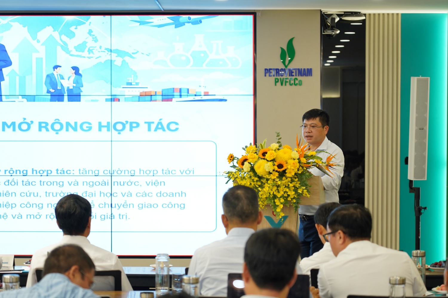 PVFCCo - Phú Mỹ giữ đà tăng trưởng, mở rộng động lực từ hóa chất