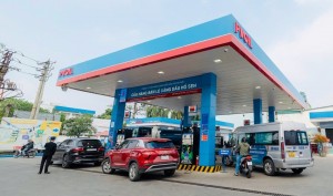 Đồng bộ giải pháp bình ổn giá xăng dầu, tiếp tục duy trì chính sách giảm thuế