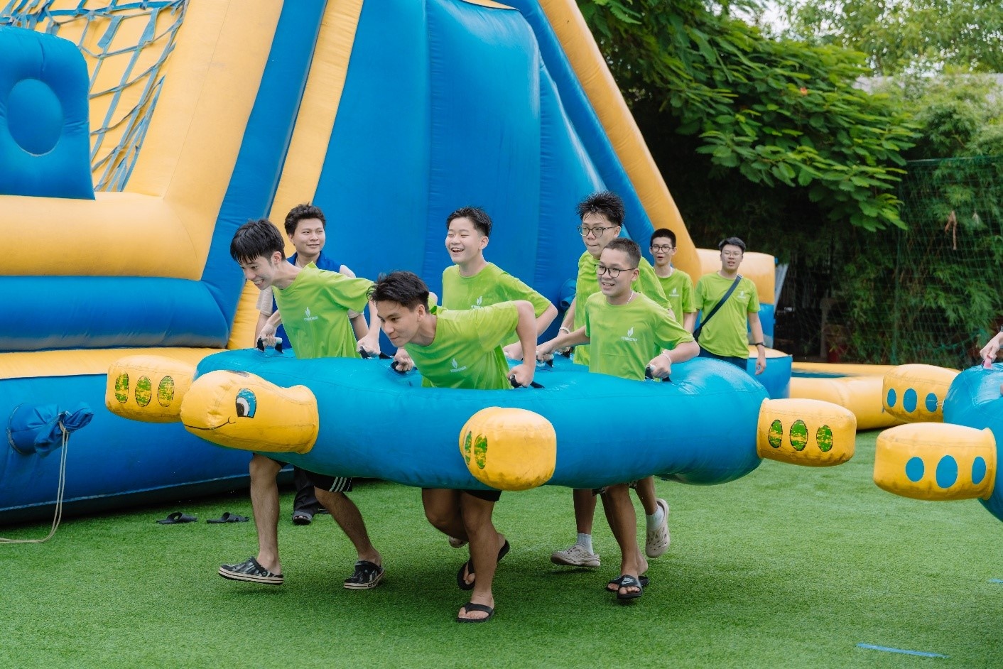 Sự cạnh tranh lành mạnh được đề cao trong các trò chơi của chương trình