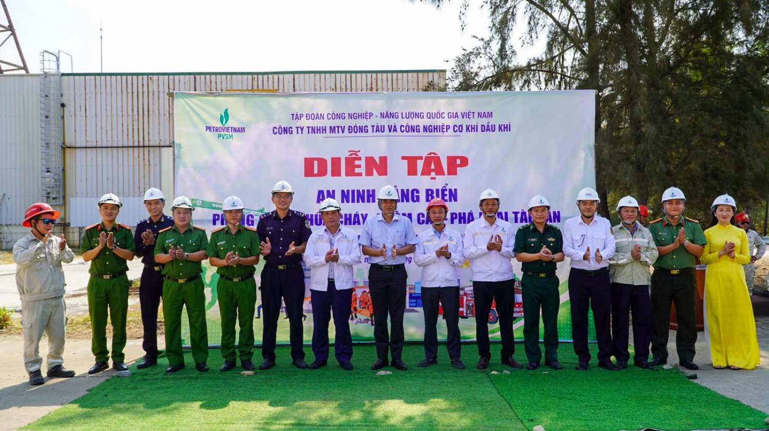 Buổi diễn tập kết thúc lúc 15 giờ 00 phút cùng ngày sau khi Ban An ninh Cảng kiểm tra, xác nhận toàn bộ mặt bằng Cảng đã trở lại trạng thái an toàn tuyệt đối. Đánh giá tại buổi diễn tập, đại diện Ban An ninh Cảng khẳng định, hoạt động không chỉ kiểm tra tính sẵn sàng của hệ thống trang thiết bị PCCC và cơ chế thông tin liên lạc, mà còn nâng cao khả năng tác chiến phối hợp giữa lực lượng an ninh nội bộ và lực lượng Biên phòng địa phương theo quy định của pháp luật.