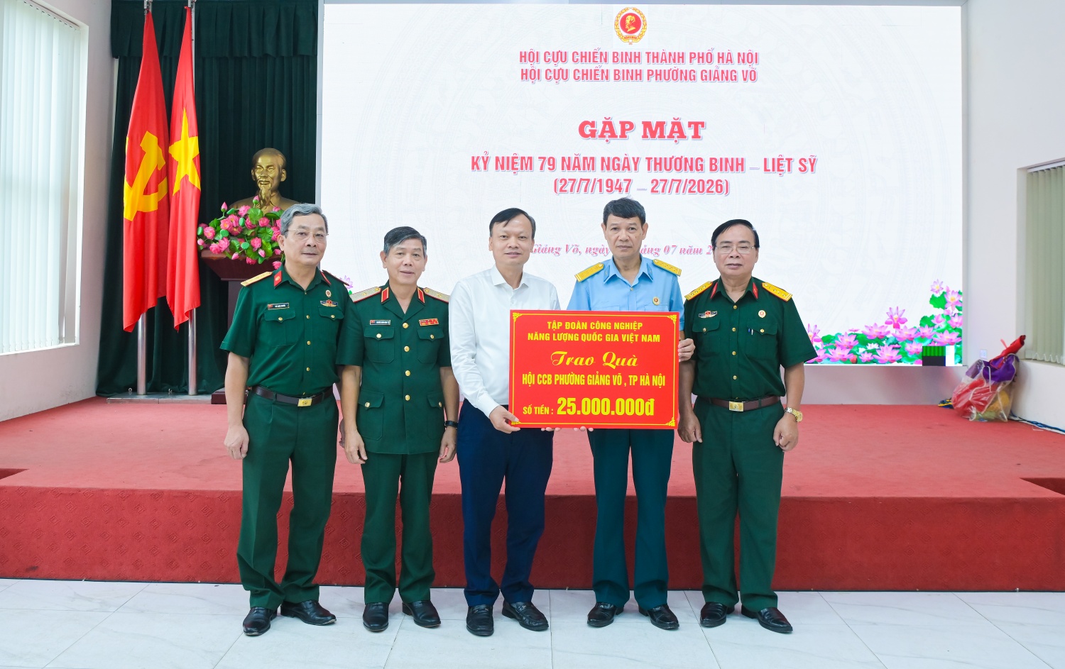 Hội CCB Petrovietnam tri ân thương binh, gia đình chính sách tại phường Giảng Võ