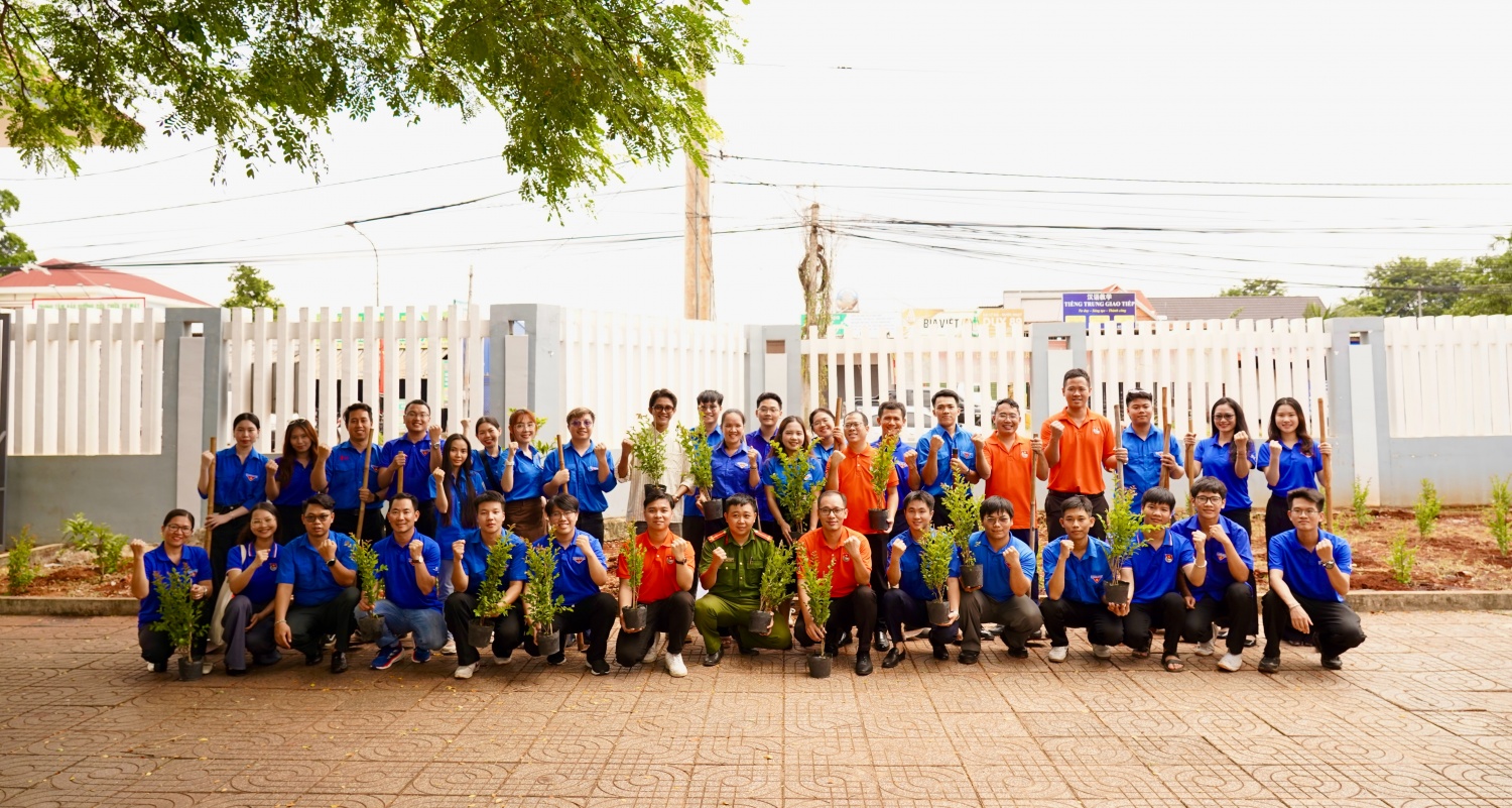Đoàn Thanh niên Petrovietnam Cụm phối hợp hoạt động Bà Rịa - Vũng Tàu tổ chức ra quân Chiến dịch Mùa hè xanh năm 2026