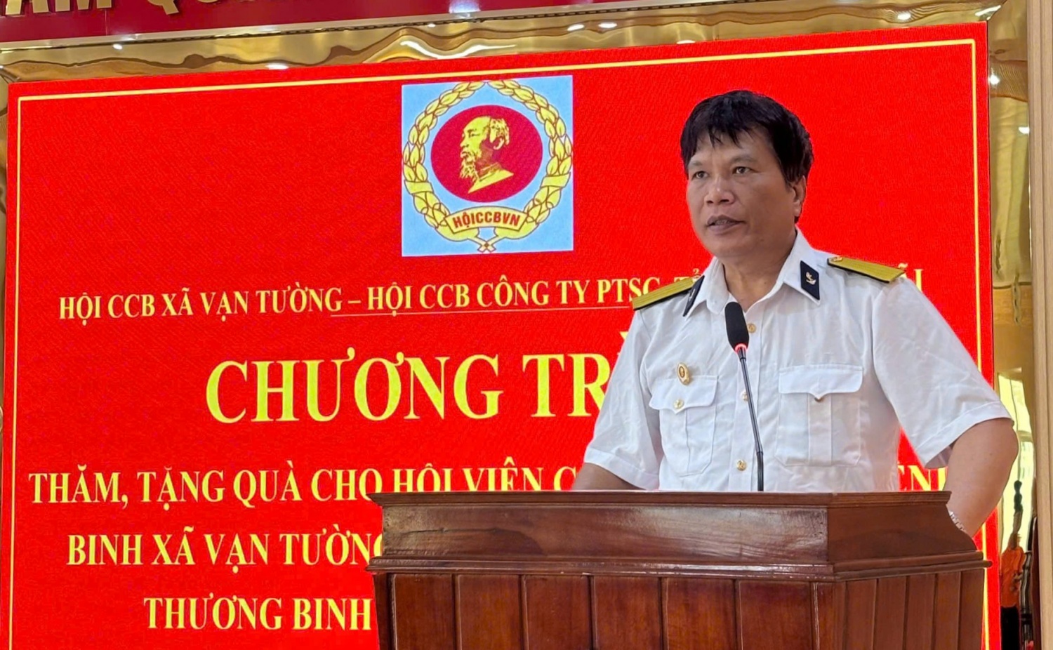PTSC Quảng Ngãi tri ân người có công với cách mạng xã Vạn Tường