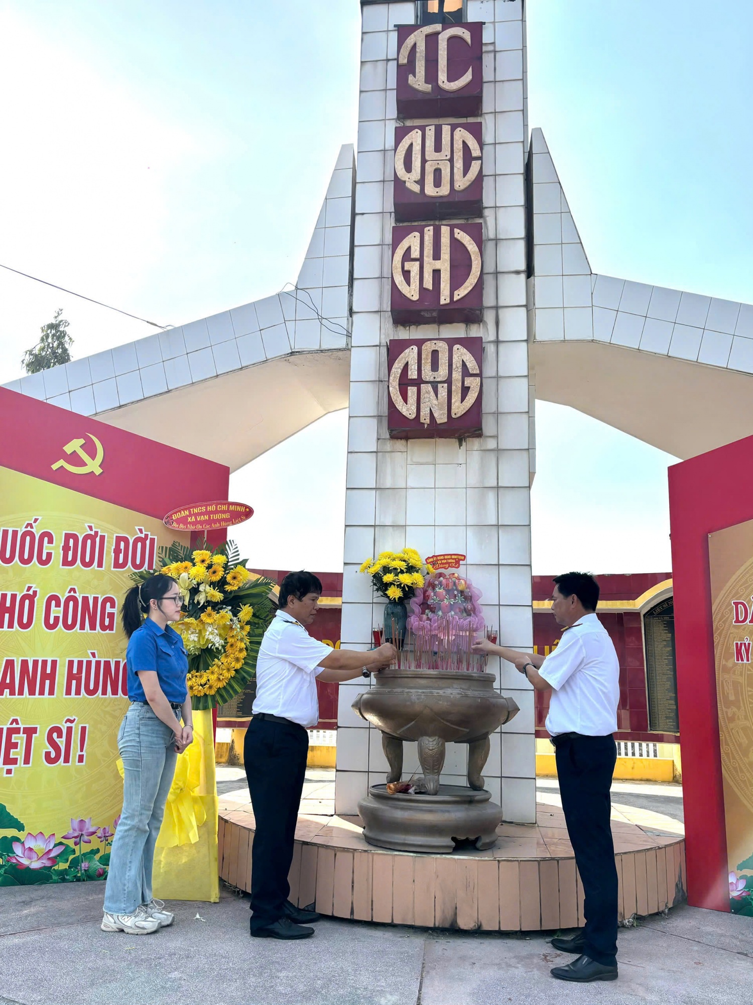 PTSC Quảng Ngãi tri ân người có công với cách mạng xã Vạn Tường
