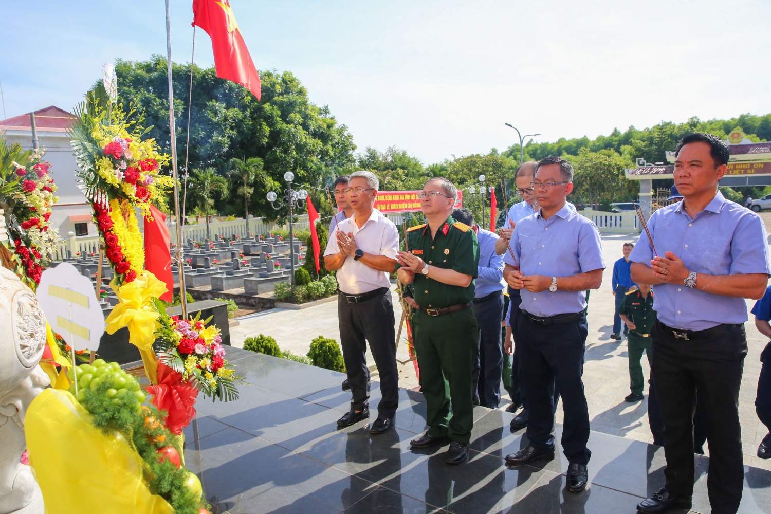 BSR lan tỏa nghĩa tình với chuỗi hoạt động tri ân thiết thực nhân kỷ niệm Ngày Thương binh - Liệt sĩ BSR lan tỏa nghĩa tình với chuỗi hoạt động tri ân thiết thực nhân kỷ niệm Ngày Thương binh - Liệt sĩ