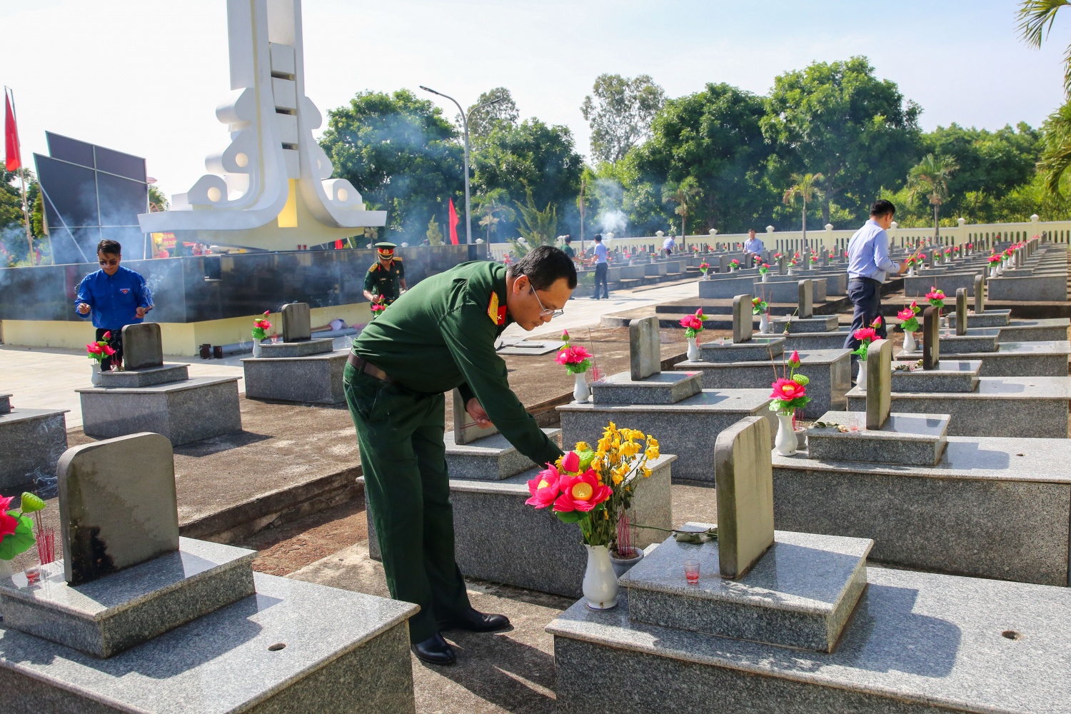BSR lan tỏa nghĩa tình với chuỗi hoạt động tri ân thiết thực nhân kỷ niệm Ngày Thương binh - Liệt sĩ BSR lan tỏa nghĩa tình với chuỗi hoạt động tri ân thiết thực nhân kỷ niệm Ngày Thương binh - Liệt sĩ