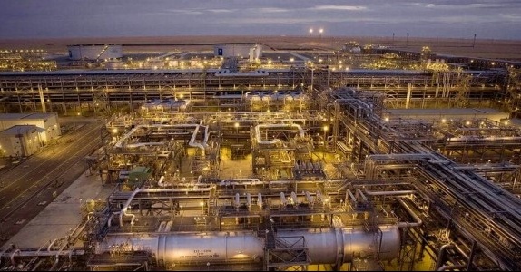 Saudi Aramco đóng cửa nhà máy lọc dầu sau vụ tấn công của Houthi