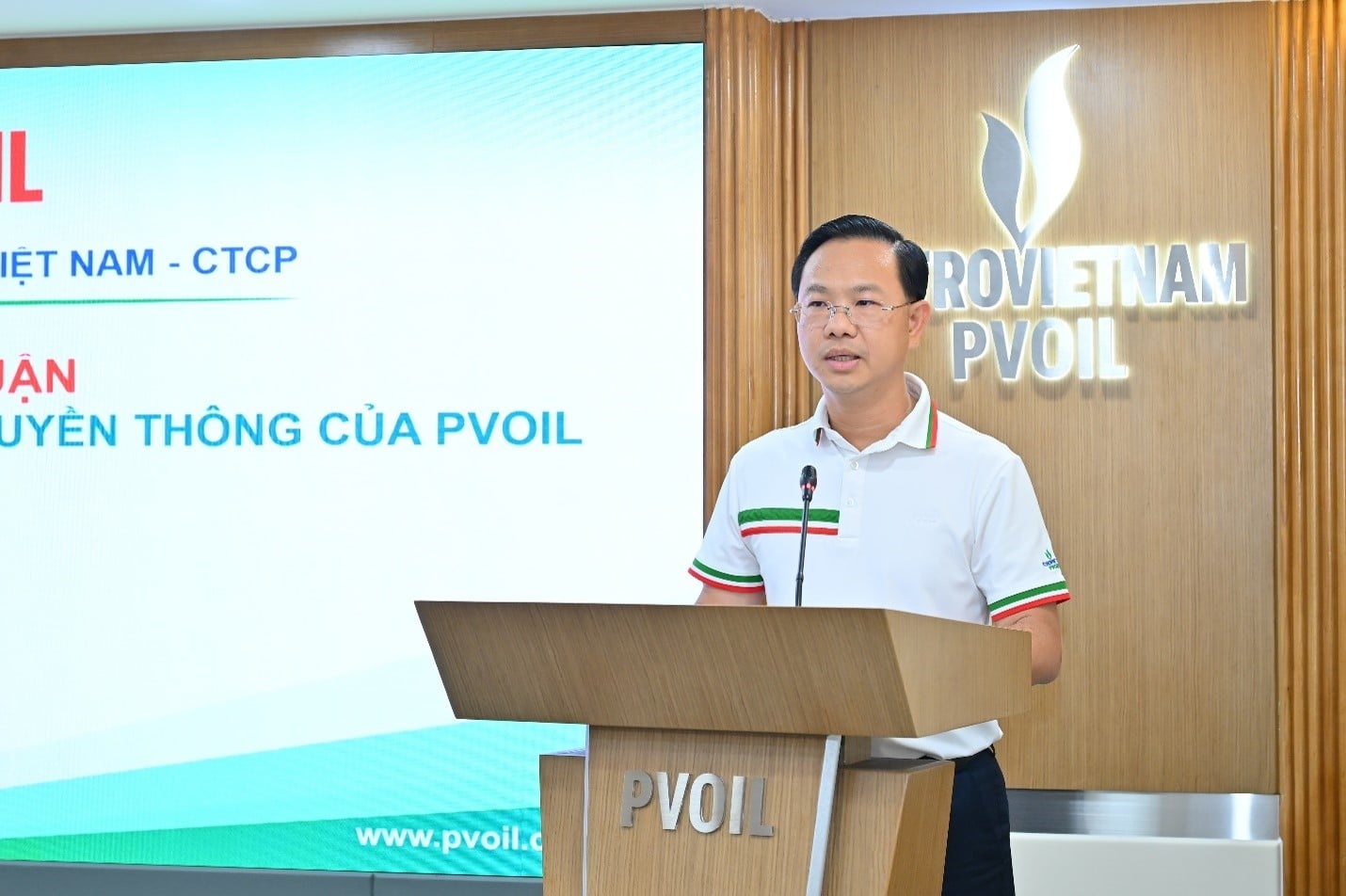 Ông Mai Xuân Hải - Chủ tịch Công đoàn chia sẻ kinh nghiệm thực tiễn trong công tác truyền thông