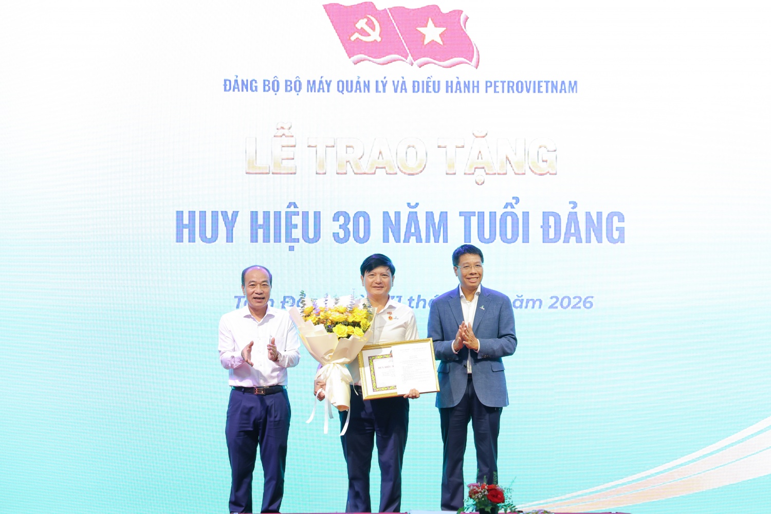 Đảng bộ Bộ máy QL&ĐH Petrovietnam kiện toàn tổ chức bộ máy các tổ chức đảng trực thuộc Đảng bộ Bộ máy QL&ĐH Petrovietnam kiện toàn tổ chức bộ máy các tổ chức đảng trực thuộc
