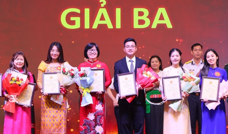Đại diện Petrovietnam đạt giải Ba Hội thi Báo cáo viên, tuyên truyền viên giỏi Khu vực II