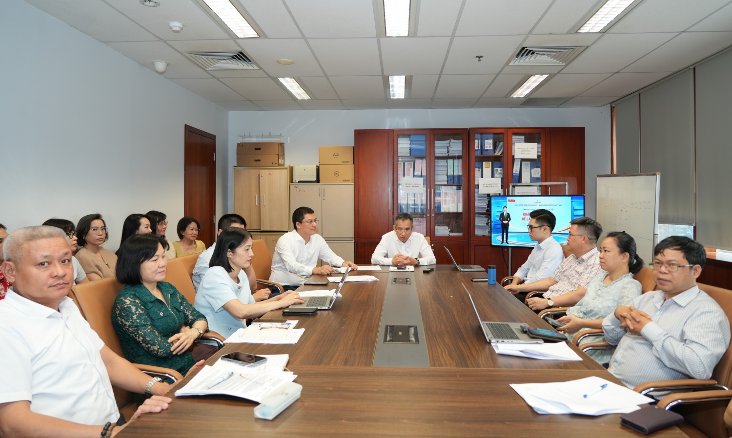 Đảng bộ Bộ máy QL&ĐH Petrovietnam lan tỏa khát vọng tìm dầu để làm giàu cho Tổ quốc Đảng bộ Bộ máy QL&ĐH Petrovietnam lan tỏa