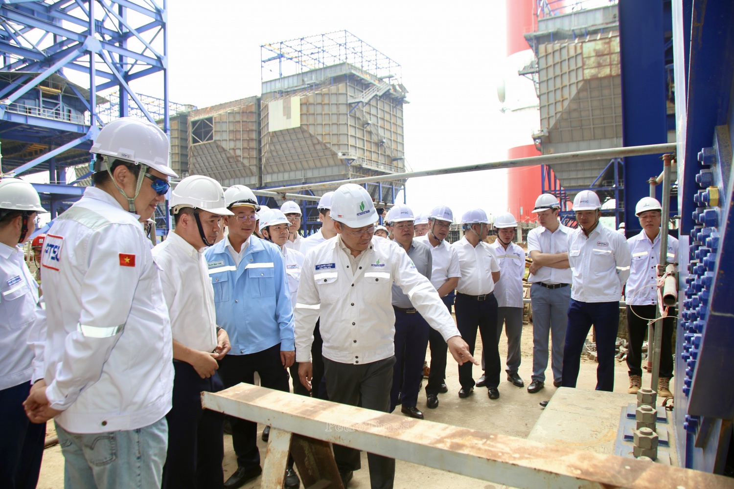 Quyết tâm đưa Dự án NMNĐ Long Phú 1 về đích đúng tiến độ Quyết tâm đưa Dự án NMNĐ Long Phú 1 về đích đúng tiến độ