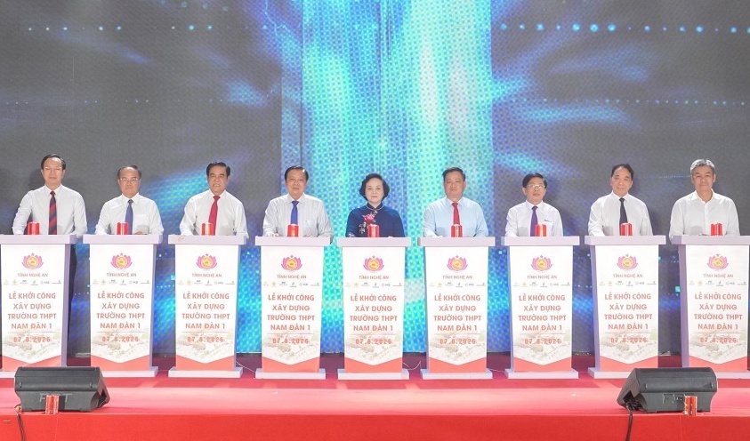 [CHÙM ẢNH] Petrovietnam đồng hành xây dựng Trường THPT Nam Đàn 1, chung tay vun đắp nguồn lực tương lai