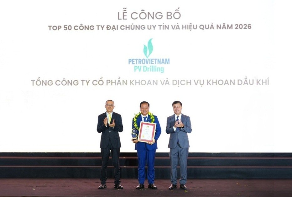 Chủ tịch HĐQT PV Drilling Mai Thế Toàn – Đại diện Tổng công ty nhận vinh danh Top 50 Công ty Đại chúng uy tín và hiệu quả (VIX50) năm 2026 Chủ tịch HĐQT PV Drilling Mai Thế Toàn – Đại diện Tổng công ty nhận vinh danh Top 50 Công ty Đại chúng uy tín và hiệu quả (VIX50) năm 2026