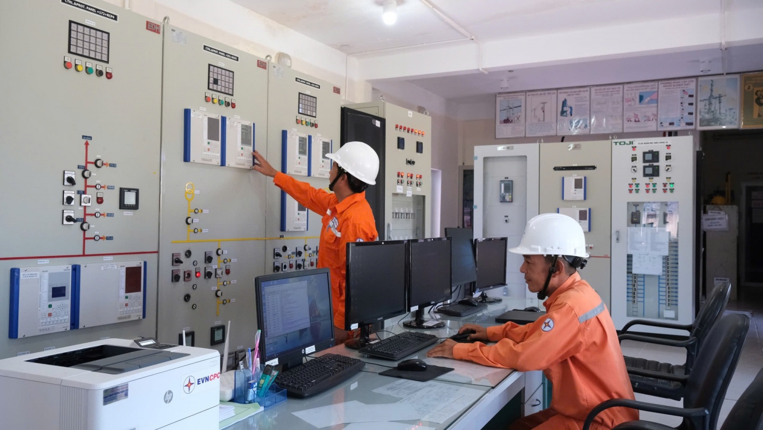 EVN chuẩn bị phương án bảo đảm điện trước nguy cơ phụ tải cực đại trong tháng 8