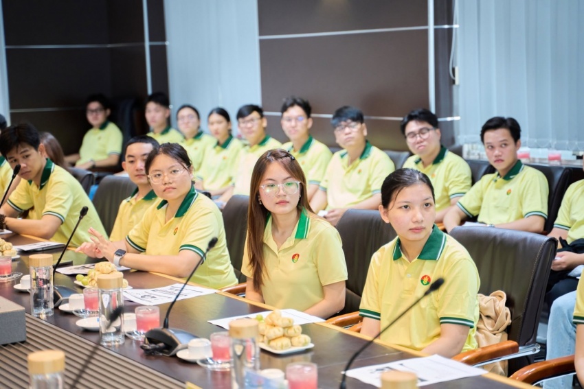 PVCFC trao “hành trang” nghề nghiệp cho thực tập sinh PVCFC trao “hành trang” nghề nghiệp cho thực tập sinh