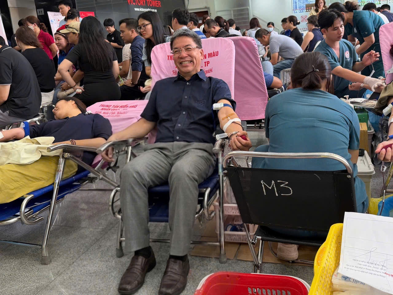 Tuổi trẻ PVEP-NCS, PVEP-HCM lan tỏa tinh thần nhân ái qua chương trình “Trao giọt hồng - Trao yêu thương”
