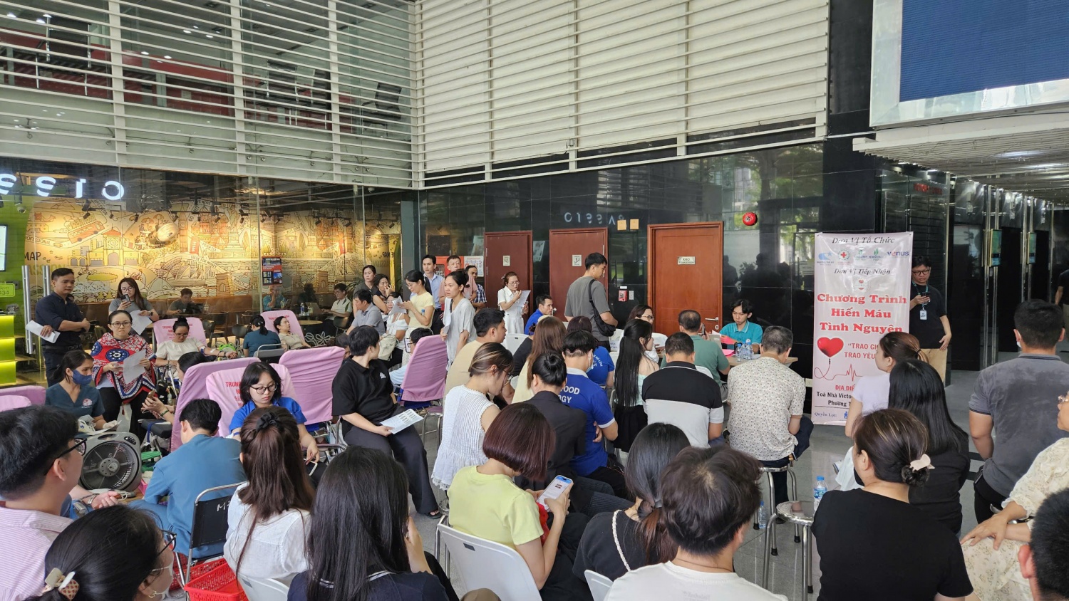 Tuổi trẻ PVEP-NCS, PVEP-HCM lan tỏa tinh thần nhân ái qua chương trình “Trao giọt hồng - Trao yêu thương”