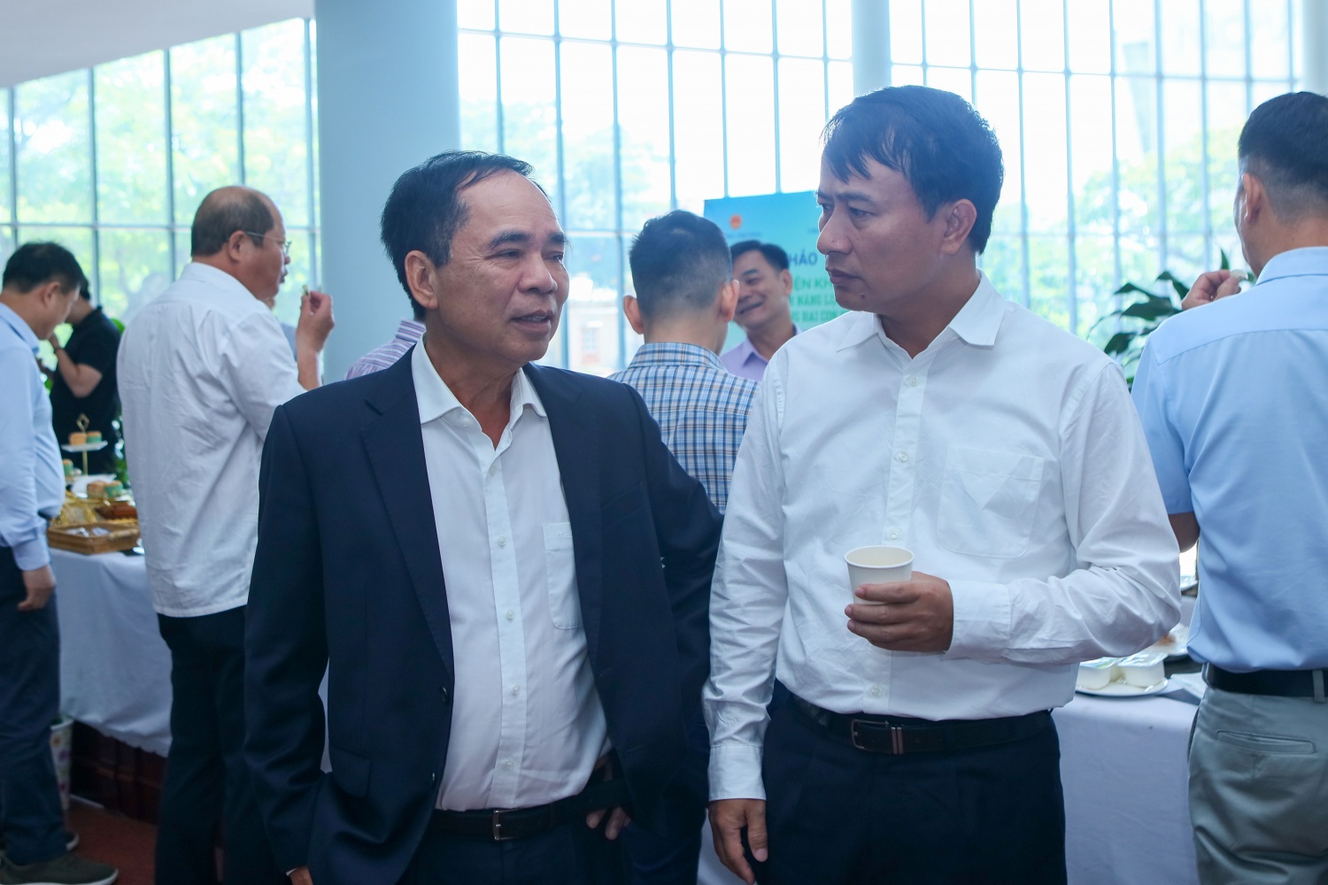 Cần mở rộng đối tượng được phép mua bán điện trực tiếp từ các dự án điện khí LNG