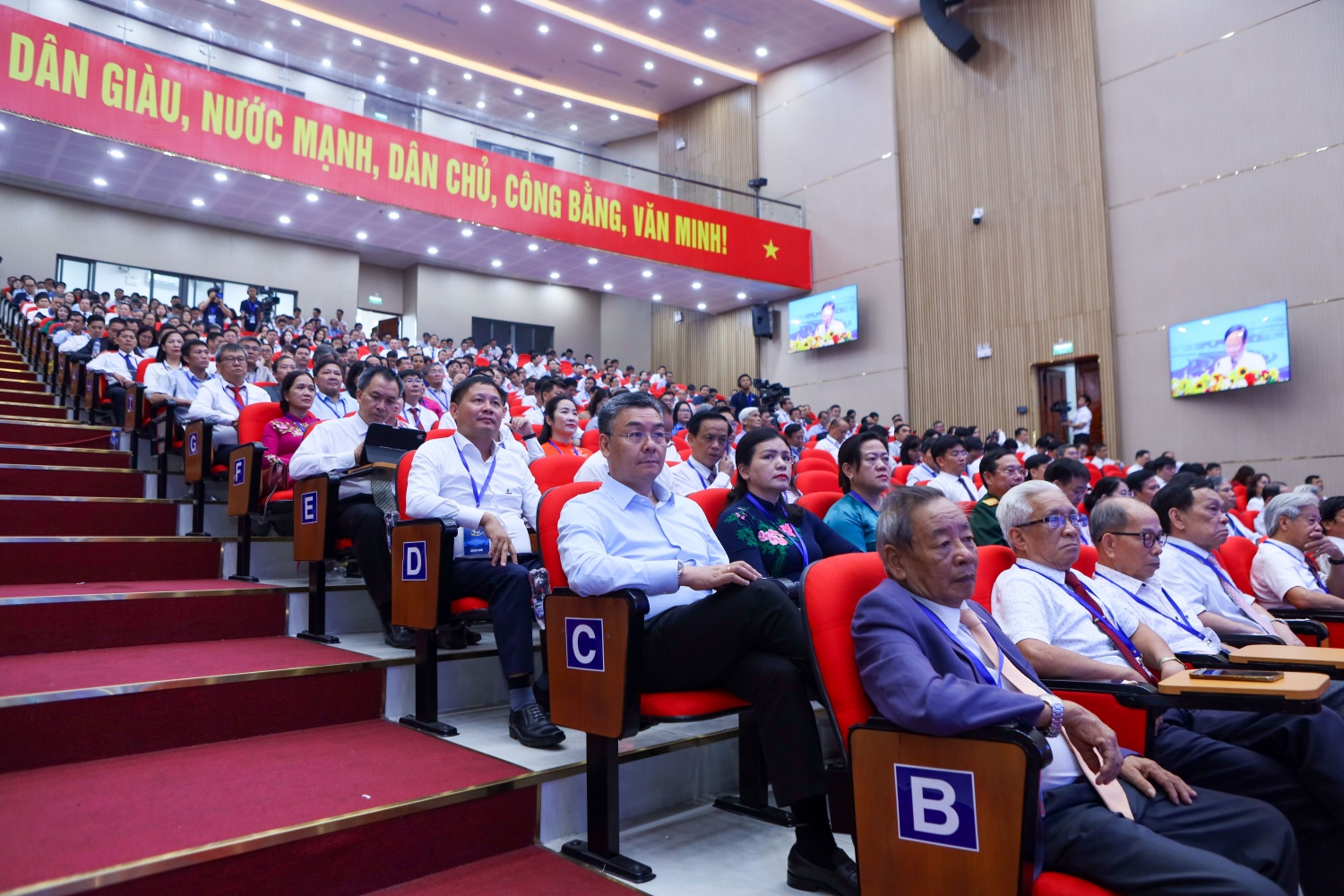 Lọc hoá dầu và gang thép góp phần khẳng định vị thế của KKT Dung Quất