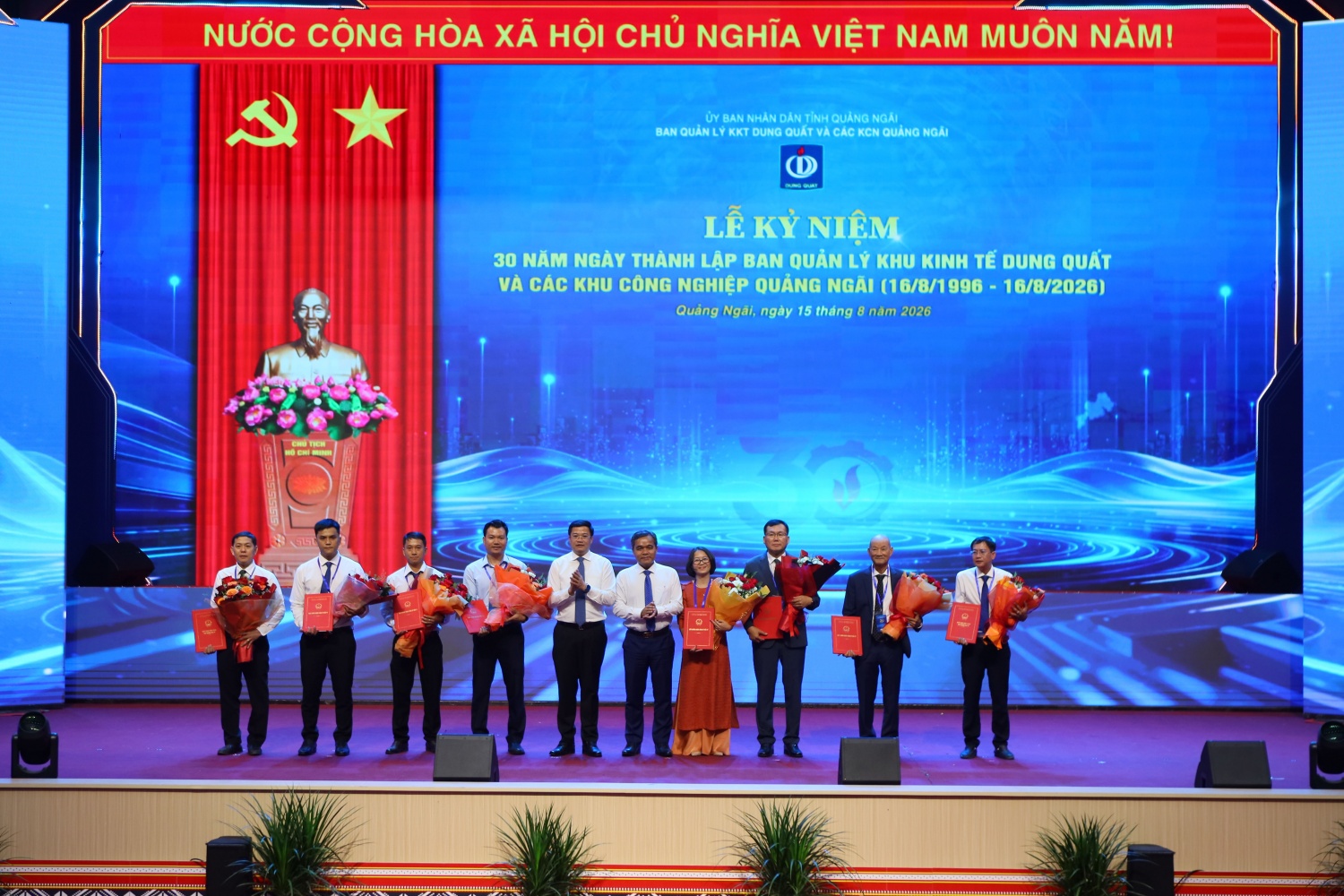 Lọc hoá dầu và gang thép góp phần khẳng định vị thế của KKT Dung Quất