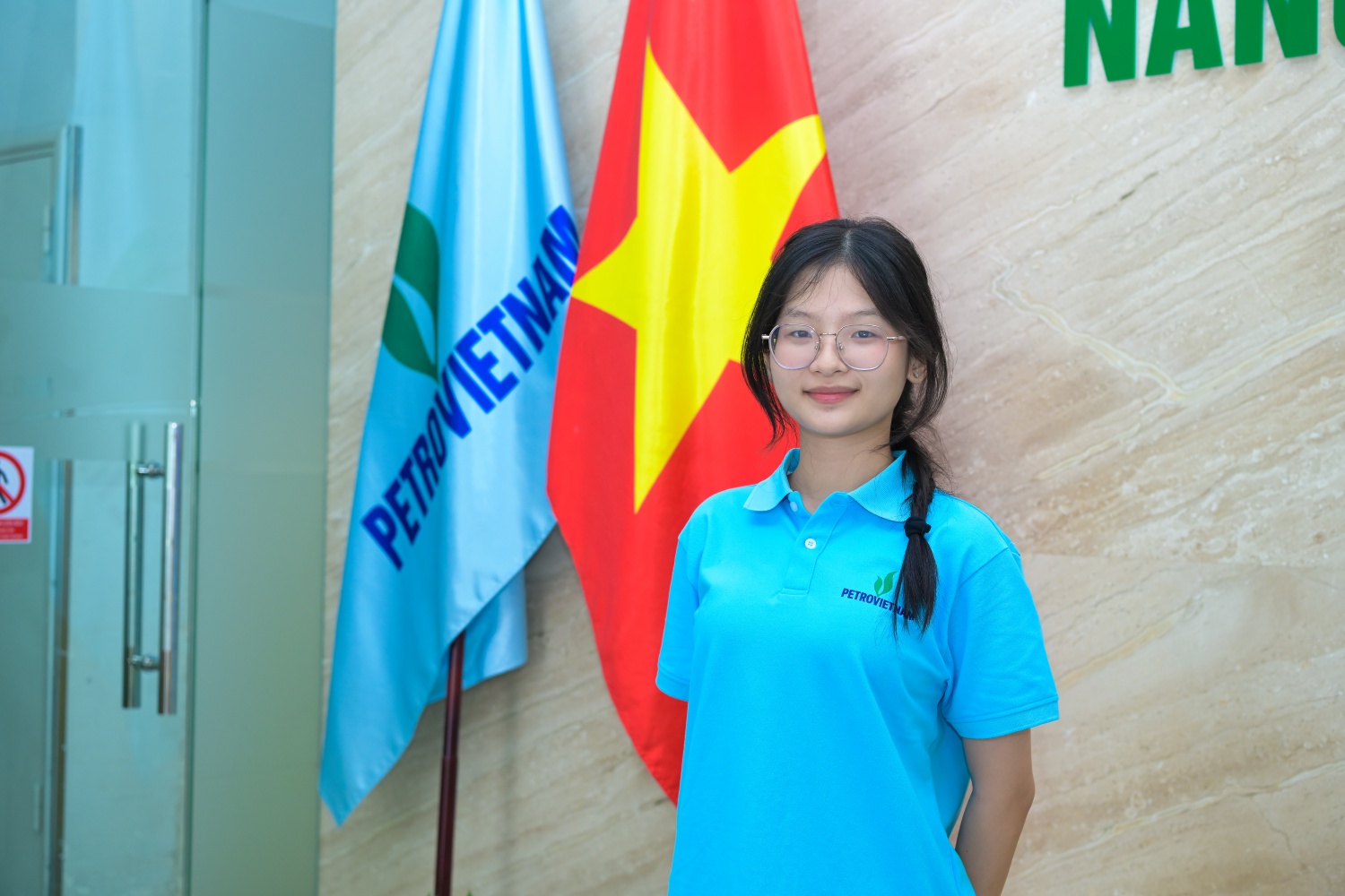PETROVIETNAM tổ chức lễ báo công dâng Bác: Tiếp nối truyền thống, nuôi dưỡng những “người đi tìm lửa” thế hệ mới PETROVIETNAM tổ chức lễ báo công dâng Bác: Tiếp nối truyền thống, nuôi dưỡng những “người đi tìm lửa” thế hệ mới