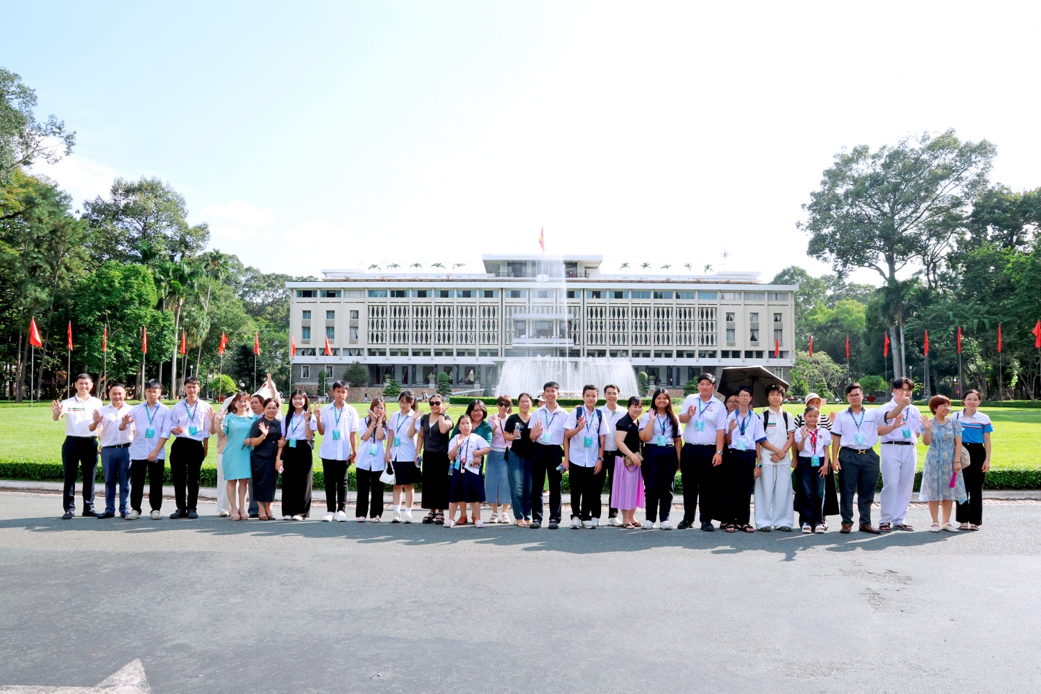 PVOIL tuyên dương các học sinh đạt thành tích cao, nâng bước thế hệ tương lai