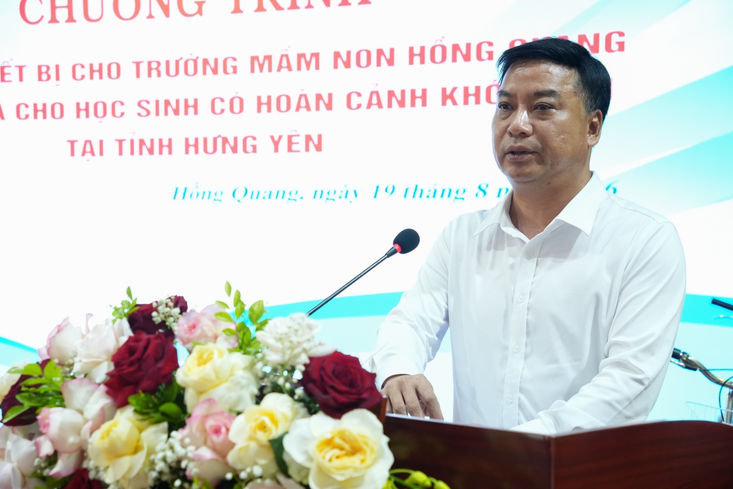 PETROVIETNAM và PV GAS đồng hành cùng học sinh Hưng Yên đón năm học mới