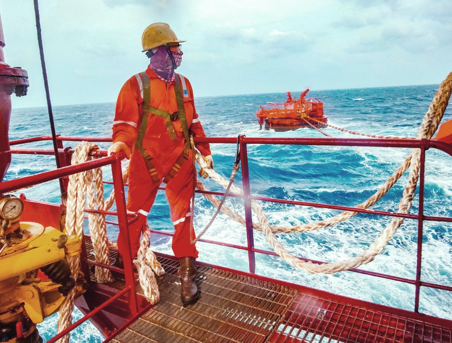 PETROVIETNAM - Những giá trị làm nên một hành trình PETROVIETNAM - Những giá trị làm nên một hành trình