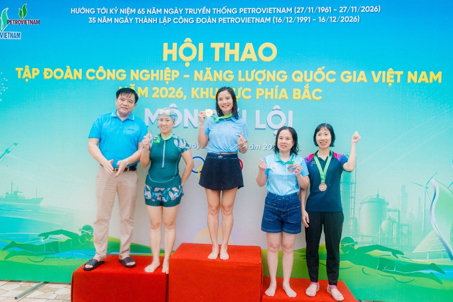 Vượt mưa lạnh, các 