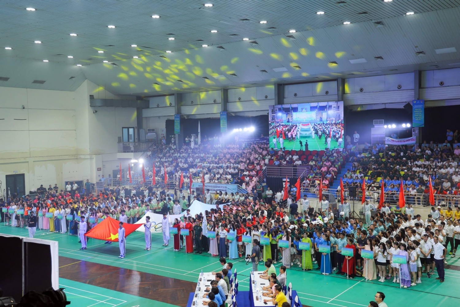 Đoàn thể thao PVI thi đấu ấn tượng tại Hội thao PETROVIETNAM 2026