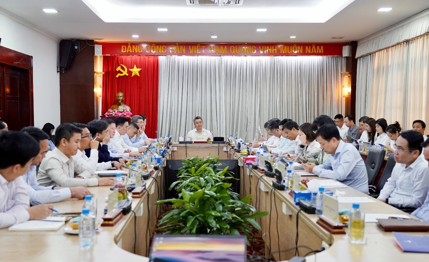 Toàn cảnh buổi làm việc