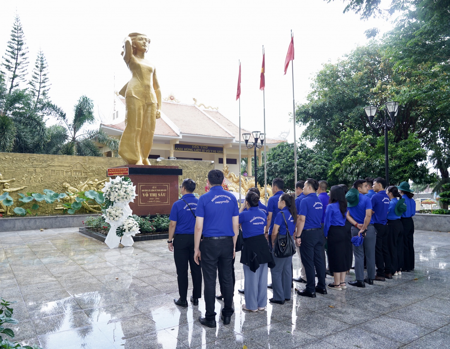 Tuổi trẻ Việt Nam - Lào tăng cường gắn kết, chia sẻ kinh nghiệm qua tìm hiểu thực tế tại PETROVIETNAM